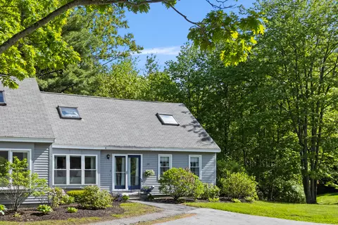 2 Ashbourne Ct #2, South Portland, ME 04106