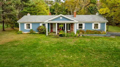 78 Spruce St, Bucksport, ME 04416