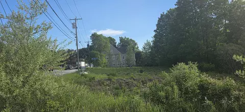 56 58 62 Main St, Paris, ME 04281
