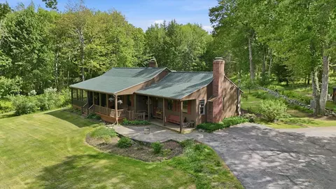 118 Whitehouse Rd, Hollis, ME 04042