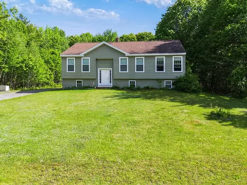 5 Howard Cir, Sidney, ME 04330