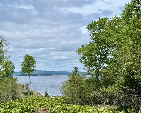 213-001 W West District Rd, North Haven, ME 04853