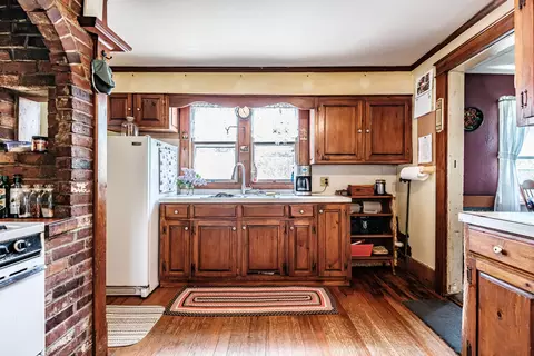 Kitchen - 80 Spinney Mill Rd, Arrowsic, ME 04530 photo 5 of 6