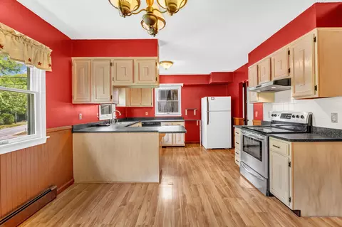 Kitchen - 197 Main Rd, Phippsburg, ME 04562 photo 1 of 4