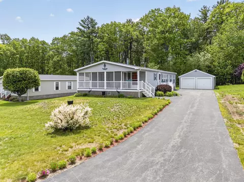 120 Fleetwood Dr, Wells, ME 04090