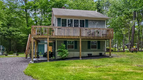 8 Bonny Eagle Pond Rd, Standish, ME 04084