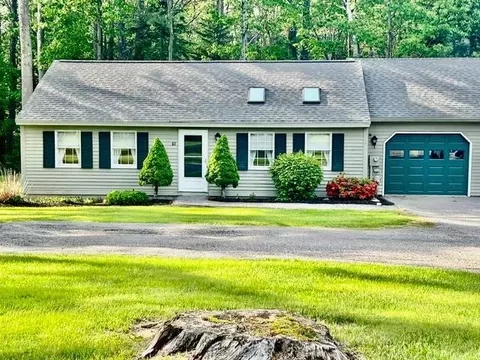 63 Rebecca Ln #18, Yarmouth, ME 04096