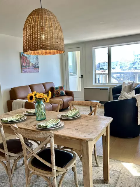 703 Chandlers Wharf #703, Portland, ME 04101