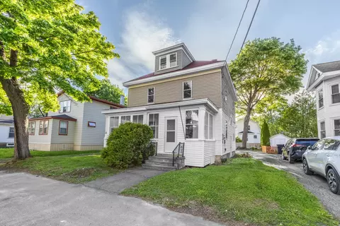 26 Webster Ave N, Bangor, ME 04401