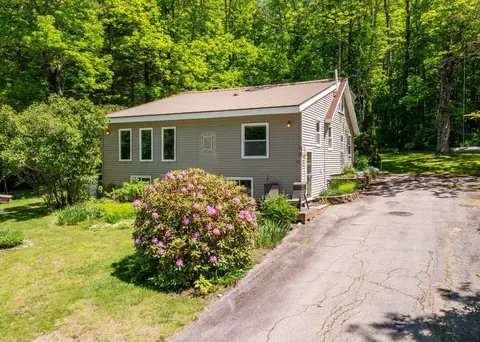 42 Birch Dr, Poland, ME 04274