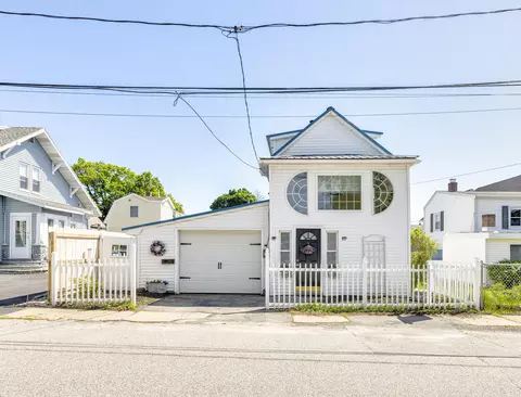 68 Central Park Ave #68, Old Orchard Beach, ME 04064