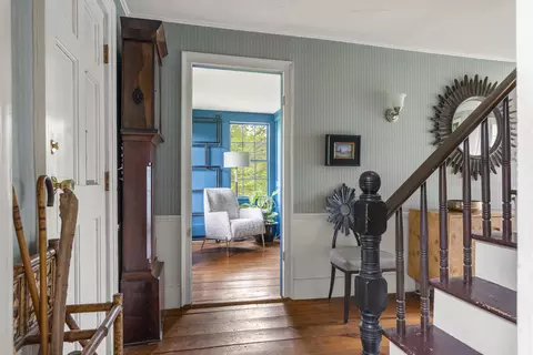Entry Way - 320 E Pittston Rd, Dresden, ME 04342 photo 6 of 10