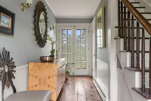 Entry Way - 320 E Pittston Rd, Dresden, ME 04342 photo 7 of 10