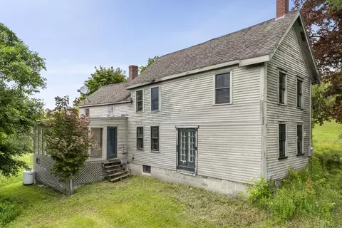 Exterior - 320 E Pittston Rd, Dresden, ME 04342 photo 5 of 8