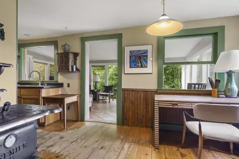 Entry Way - 320 E Pittston Rd, Dresden, ME 04342 photo 4 of 10