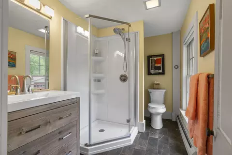 Bath - 320 E Pittston Rd, Dresden, ME 04342 photo 1 of 5