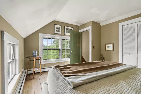 Bedroom - 320 E Pittston Rd, Dresden, ME 04342 photo 5 of 5