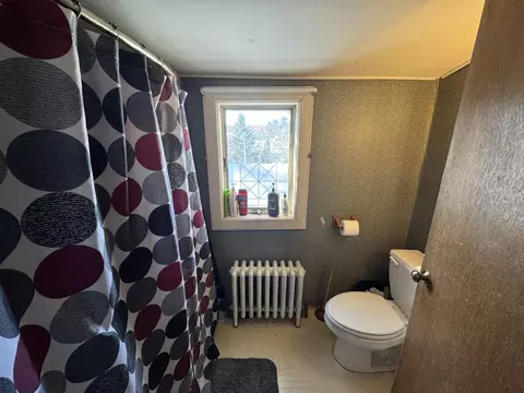 Bath - 42 Waldo St, Millinocket, ME 04462 photo 1 of 4