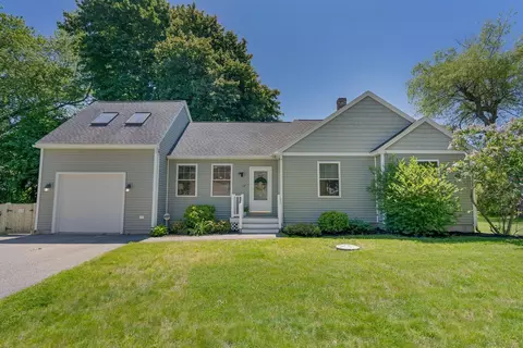 13 Summer Ln, South Portland, ME 04106