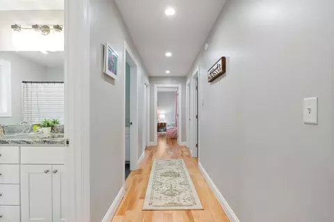 Entry Way - 25 Leonards Way, Windham, ME 04062 photo 7 of 7