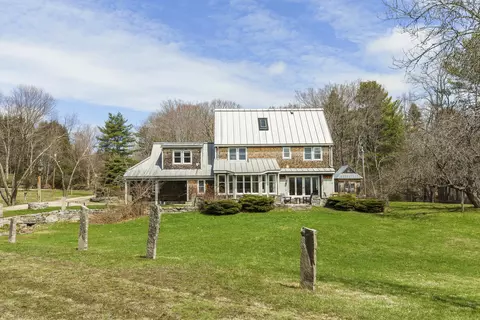 Exterior - 49 Desert Rd, Freeport, ME 04032 photo 2 of 19