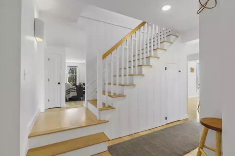Entry Way - 49 Desert Rd, Freeport, ME 04032 photo 3 of 4