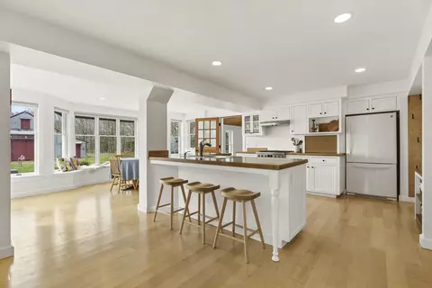 Kitchen - 49 Desert Rd, Freeport, ME 04032 photo 1 of 5