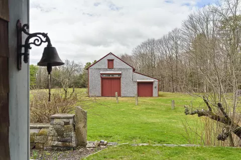 Exterior - 49 Desert Rd, Freeport, ME 04032 photo 13 of 19