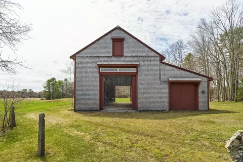 Exterior - 49 Desert Rd, Freeport, ME 04032 photo 9 of 19