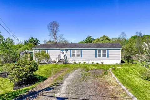 56 Ulmer St, Rockland, ME 04841