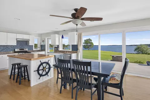 Kitchen - 85 River Rd, Cushing, ME 04563 photo 4 of 5