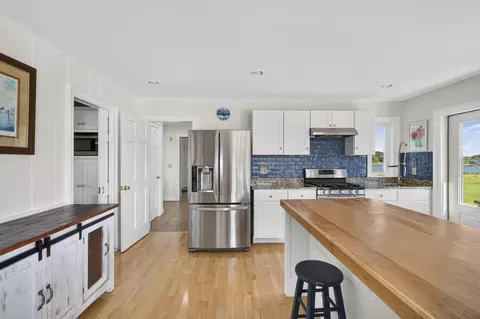 Kitchen - 85 River Rd, Cushing, ME 04563 photo 3 of 5