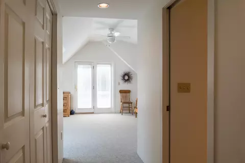 Entry Way - 15 Cushing Briggs Rd, Freeport, ME 04032 photo 2 of 4