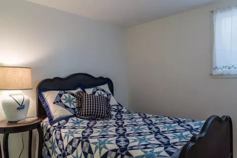 Bedroom - 15 Cushing Briggs Rd, Freeport, ME 04032 photo 7 of 14