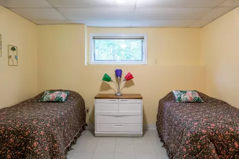 Bedroom - 15 Cushing Briggs Rd, Freeport, ME 04032 photo 14 of 14