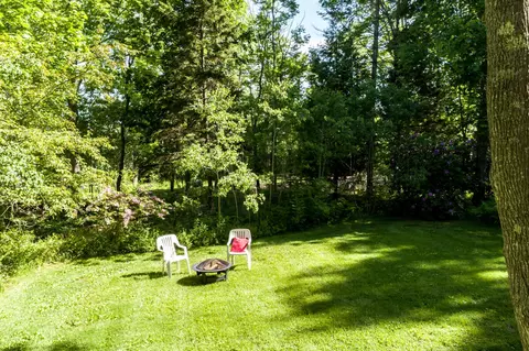 Exterior - 15 Cushing Briggs Rd, Freeport, ME 04032 photo 2 of 11