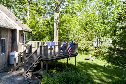 Exterior - 15 Cushing Briggs Rd, Freeport, ME 04032 photo 3 of 11