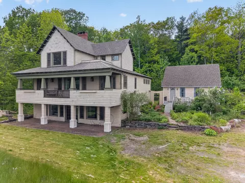 526 Belfast Rd, Camden, ME 04843