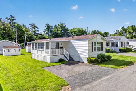 100 Anna Robert Cir, Wells, ME 04090