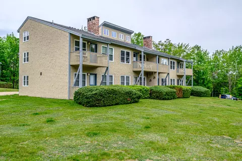 7 Condo Ln # B, Greenwood, ME 04255