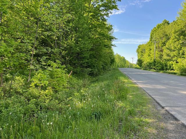 60 Hutchinson Rd, Linneus, ME 04730