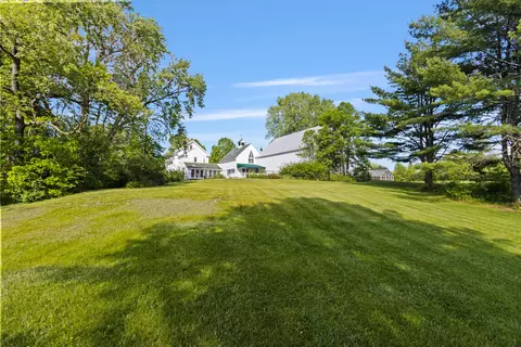 434 Main St, Oxford, ME 04270 | MLS# 1665587 | 99 Photos - Movoto