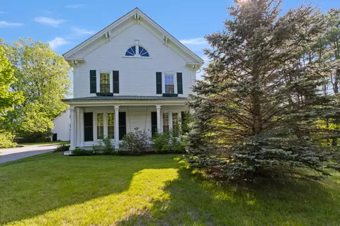434 Main St, Oxford, ME 04270 | MLS# 1665587 | 99 Photos - Movoto 434 Main St, Oxford, ME 04270 | MLS# 1665587 | 99 Photos - Movoto
