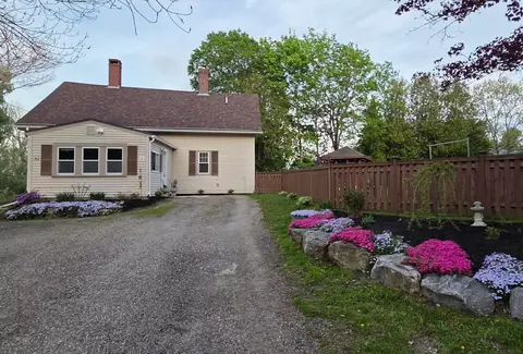10 Danforth St, Wiscasset, ME 04578