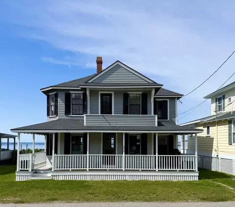 274 Beach Ave, Kennebunk, ME 04043