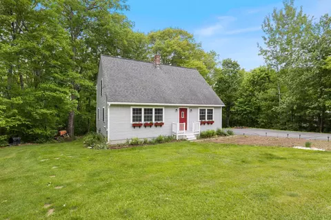 53 Meehan Ln, North Berwick, ME 03906