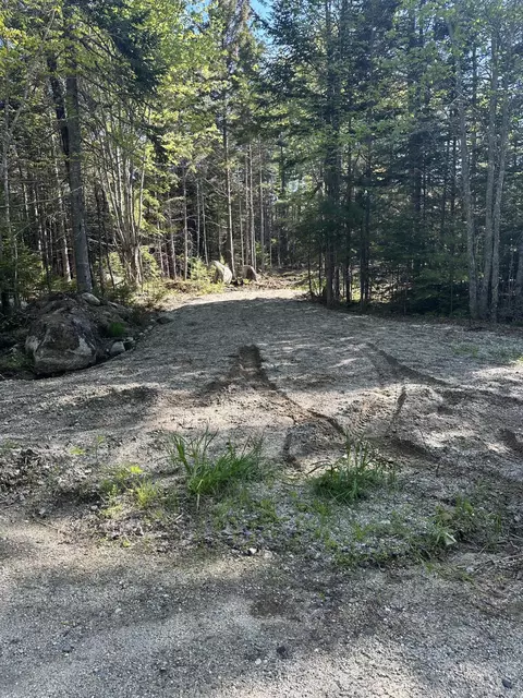 61 Gerards Trl, Blue Hill, ME 04614