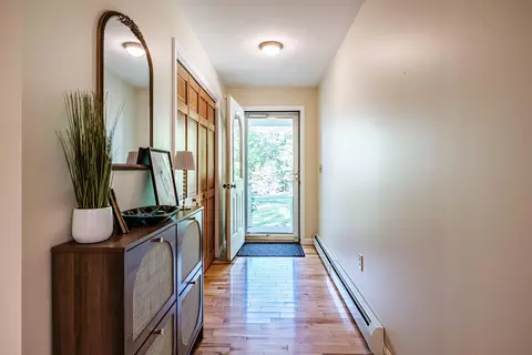 Entry Way - 564 Maple Ridge Rd, Harrison, ME 04040 photo 2 of 7