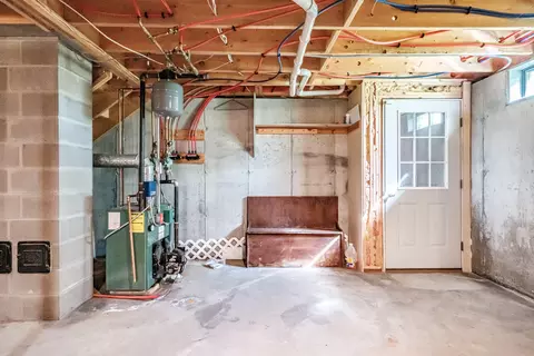Entry Way - 564 Maple Ridge Rd, Harrison, ME 04040 photo 7 of 7