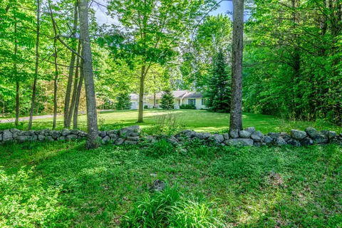 Exterior - 564 Maple Ridge Rd, Harrison, ME 04040 photo 2 of 25